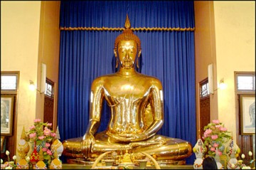 วัดไตรมิตร 03.jpg