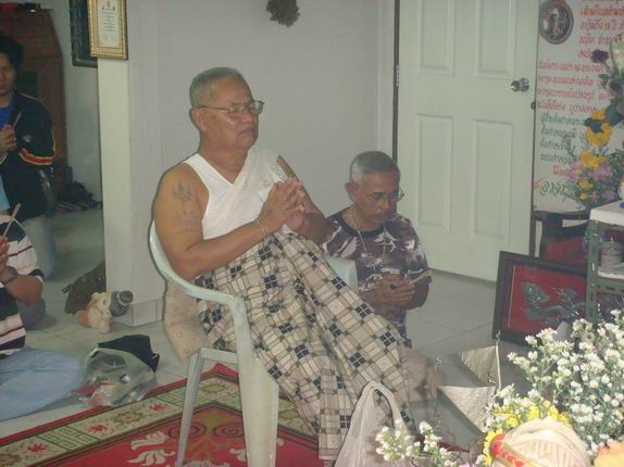 nomre010.jpg
